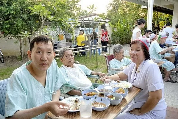กิจกรรมประจำวัน ผู้สูงอายุ บ้านพักโกลเด้นไลฟ์
